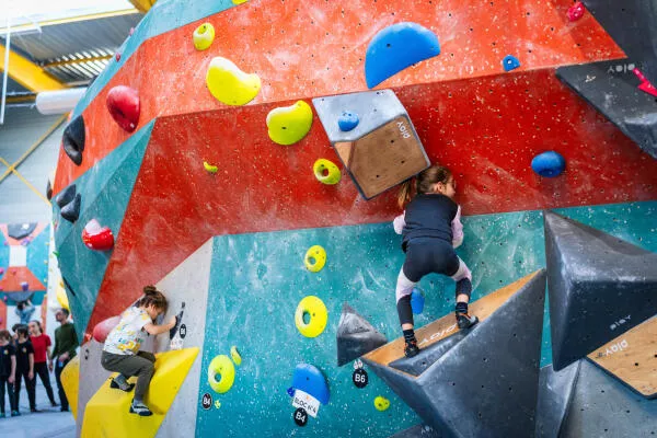 STAGE ENFANTS DE 7 À 14 ANS 